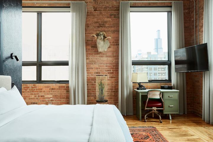 Room 38 of 105