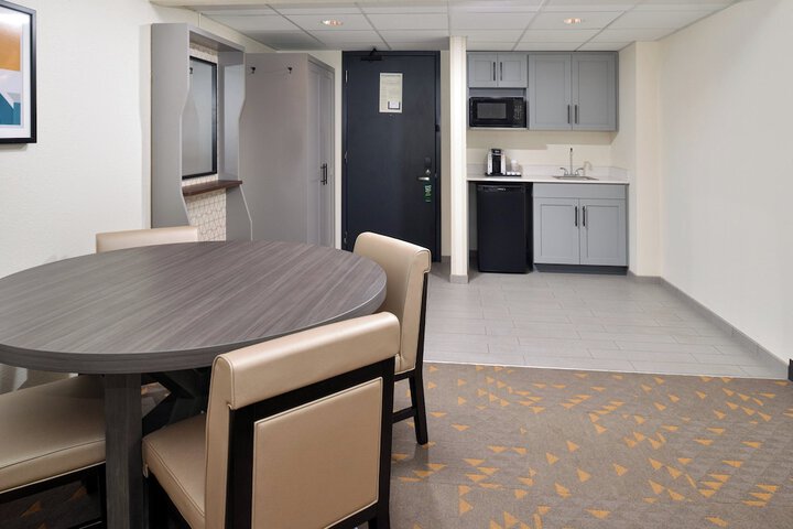 Room 19 of 72