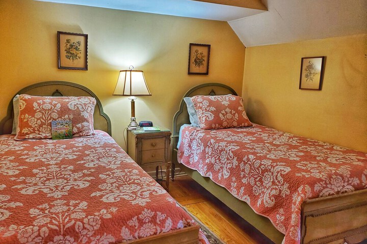 Montague Inn