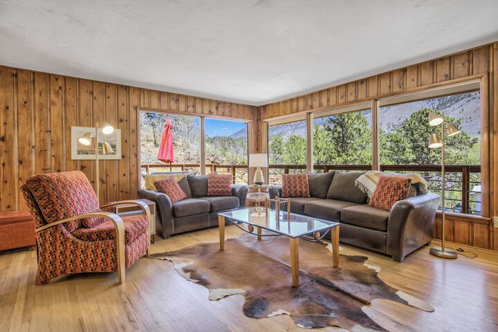 Adventure Cabin