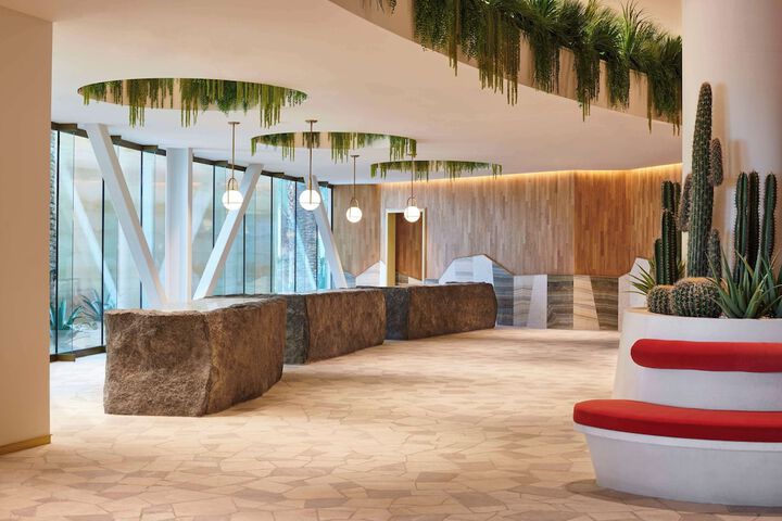 Hotel Interior 19 of 201