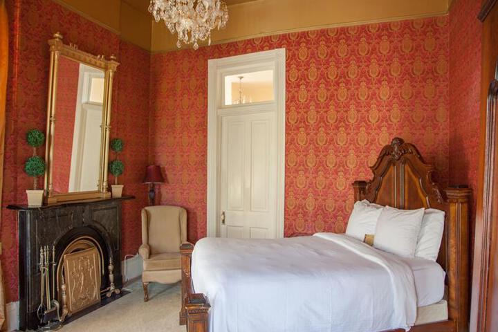 THE CORNSTALK HOTEL