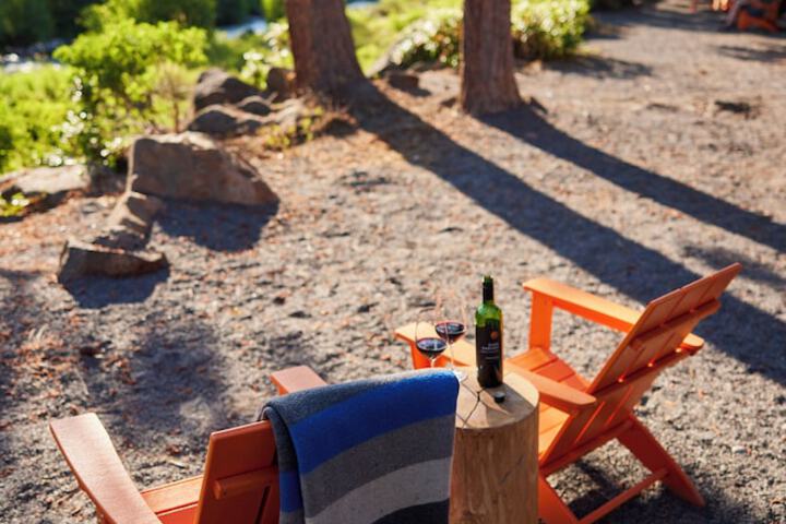 Riverhouse Lodge