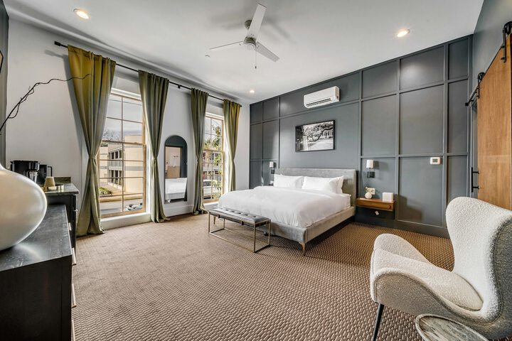 Room 1 of 14