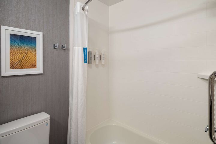 Room 15 of 41