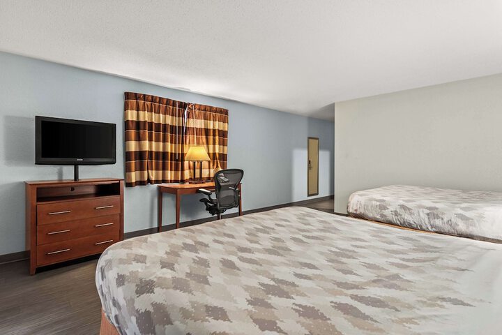 Room 25 of 31
