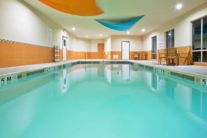 Pool 8 of 41