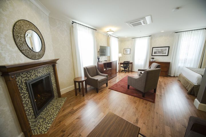 Hume Hotel & Spa