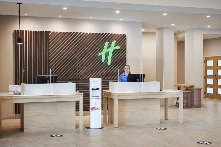 Holiday Inn Hotel & Suites Oakville at Bronte by IHG