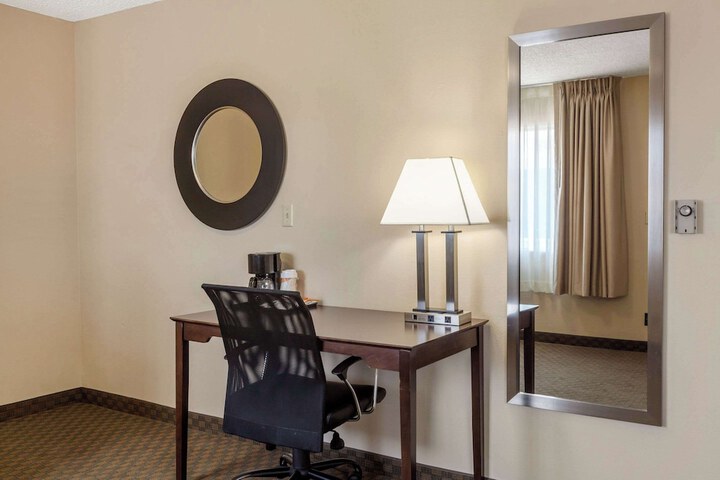 Quality Inn Ontario