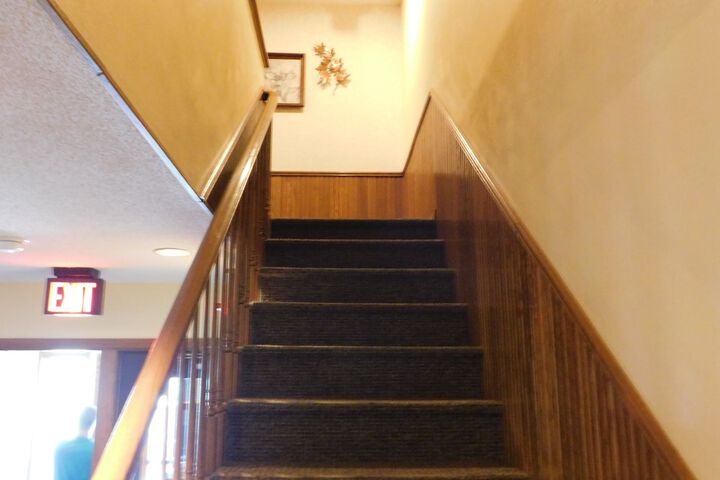 AmeriVu Inn and Suites