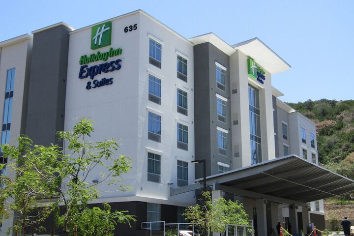 Hotel 3 of 61
