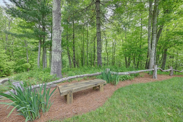 On 22 Acres: Cullowhee Craftsman Home w / Mtn Views