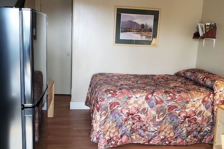Room 3 of 18