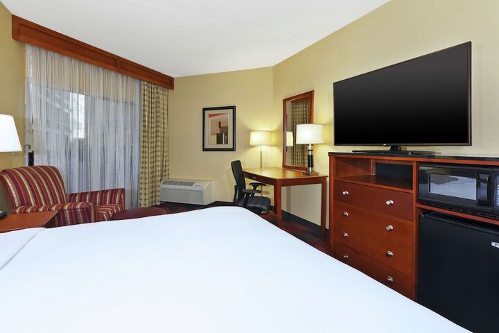Room 32 of 58