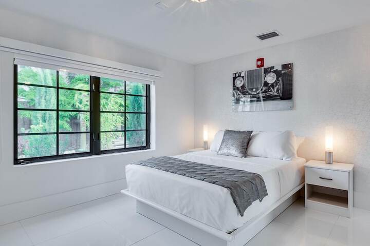 Bars B & B South Beach Miami Boutique Hotel
