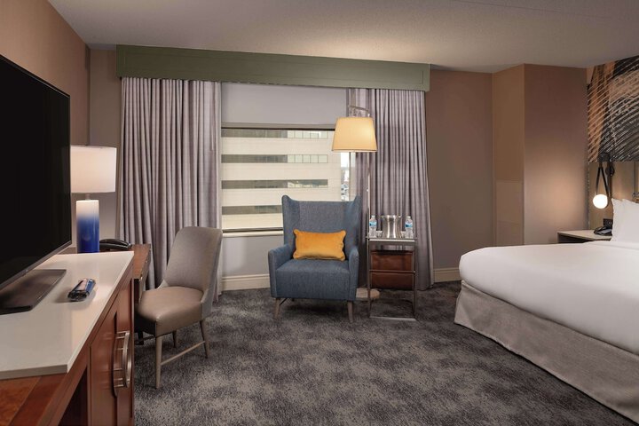 Hilton Lexington / Downtown
