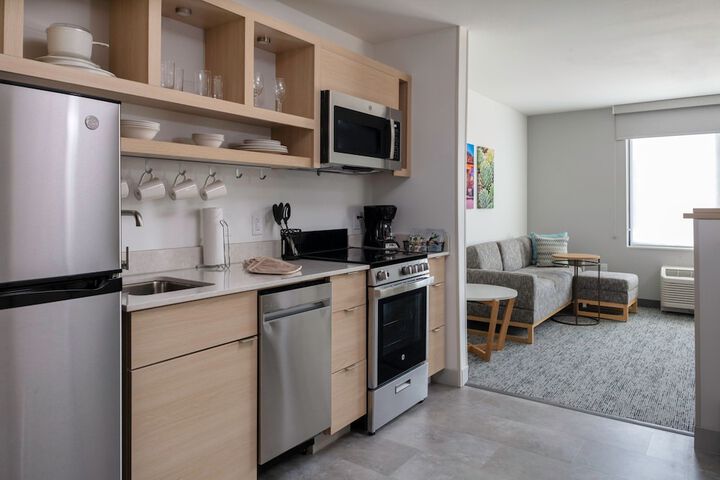 Room 15 of 27