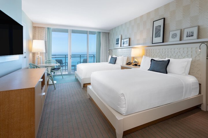 Wyndham Grand Clearwater Beach