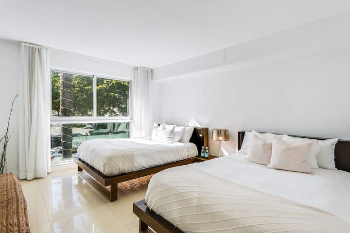 Beach Haus Bal Harbour