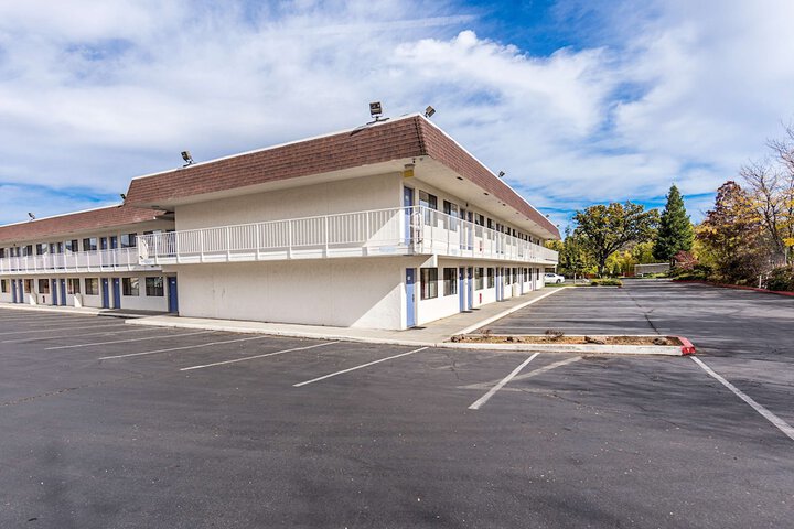 Hotel 3 of 32