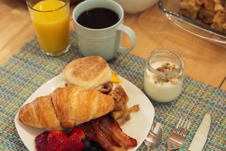 Breakfast/Coffee Service 63 of 69