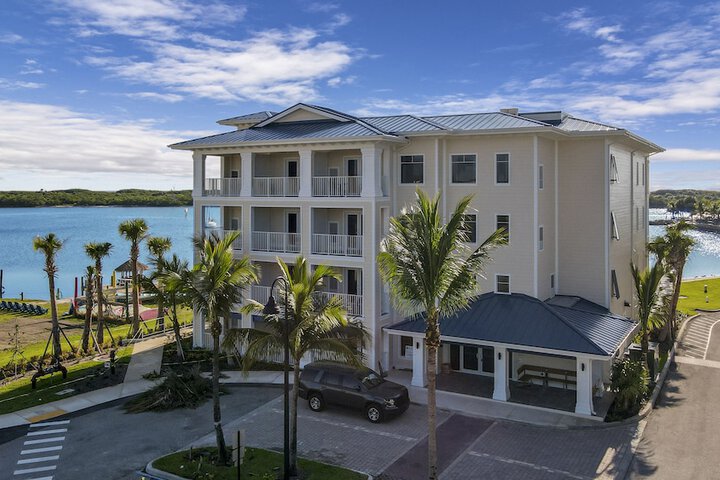 Hotel 3 of 50