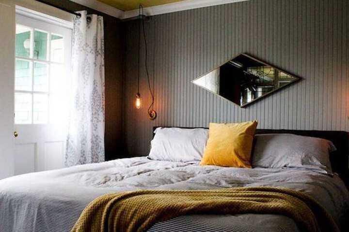 Room 52 of 115