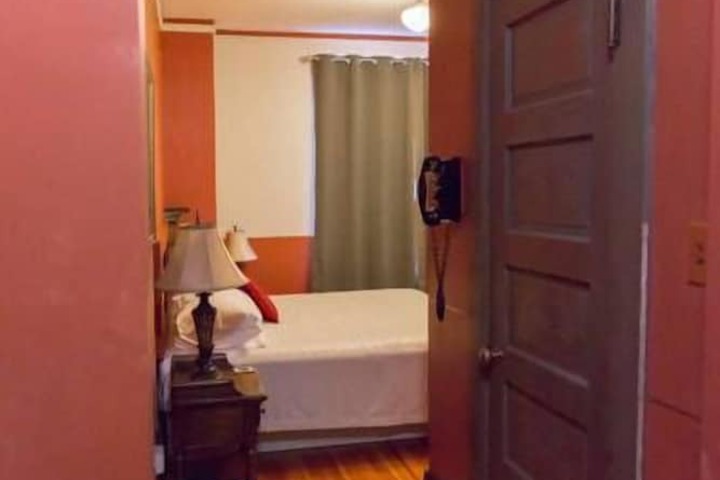 Room 59 of 68