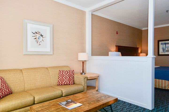 The Avenue Inn and Spa
