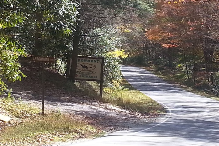 Arrowmont Stables & Cabins