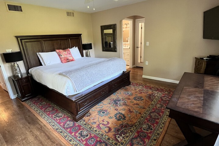 Room 45 of 91