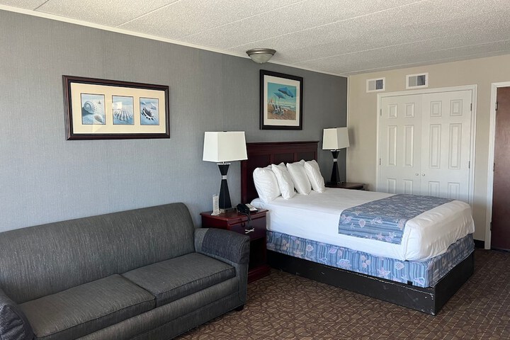 Room 42 of 71