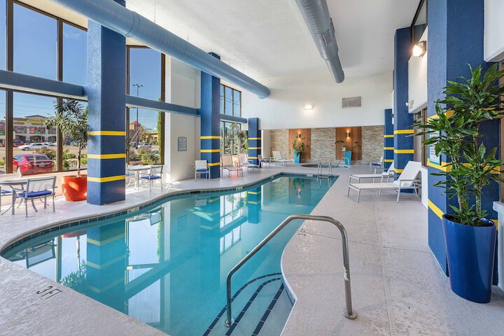 Margaritaville Island Inn