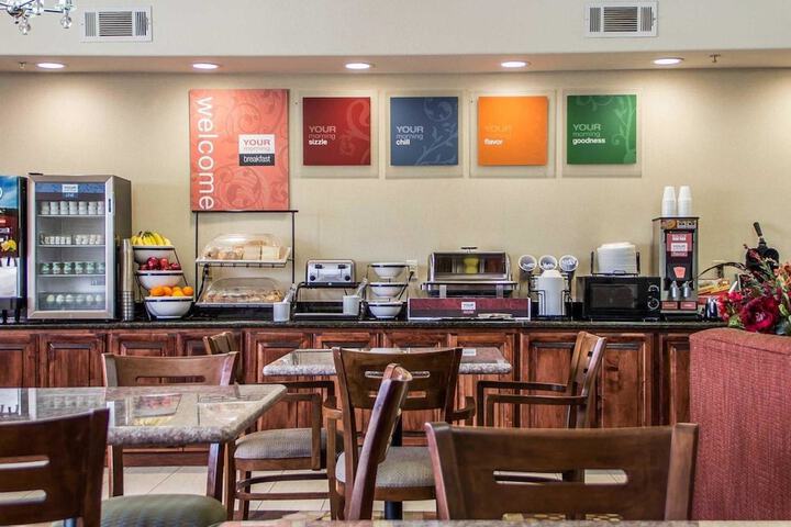 Breakfast/Coffee Service 74 of 90