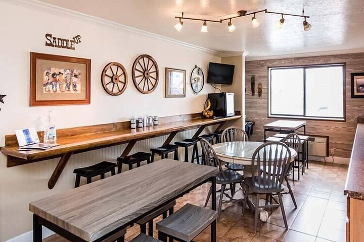 Western Inn