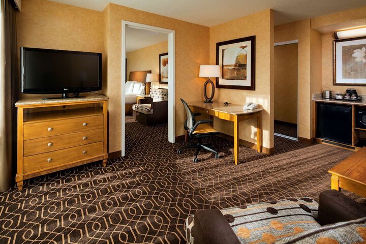 DoubleTree Suites by Hilton Anaheim Rsrt - Convention Cntr