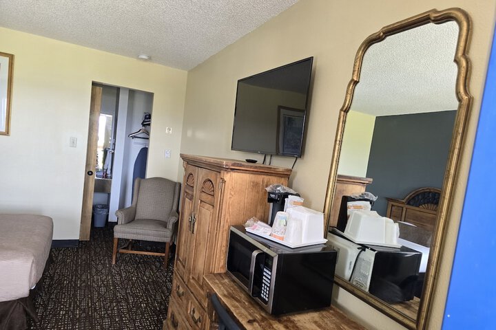 Room 54 of 81