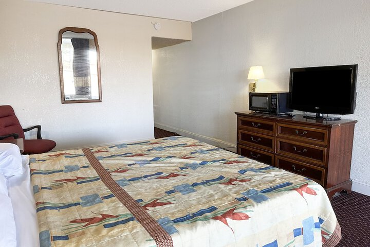 Room 76 of 95