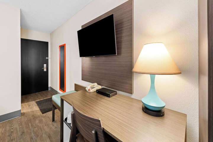 Room 26 of 51