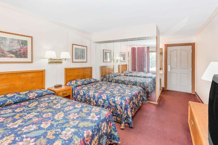 Room 3 of 18