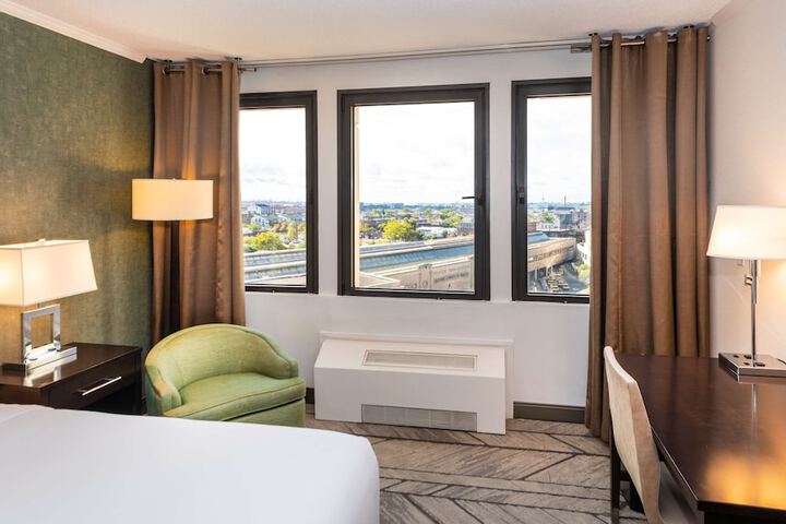 DoubleTree by Hilton Newark Penn Station