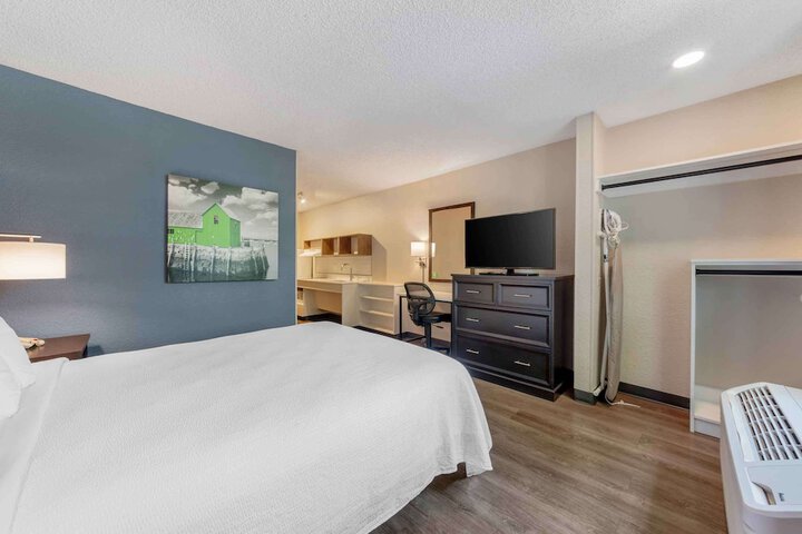 Room 20 of 32