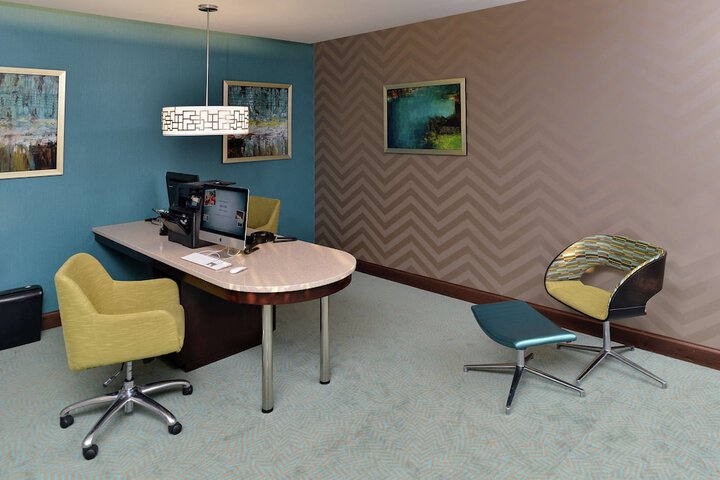 Business Center 58 of 61