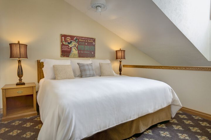 Room 27 of 125