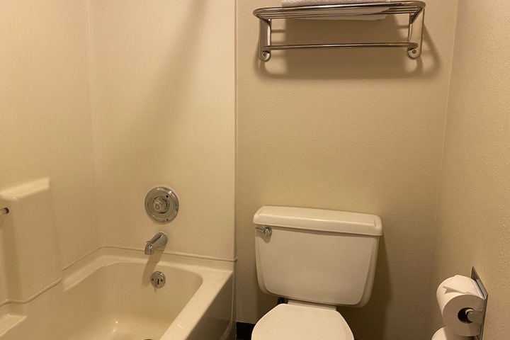 Room 75 of 100