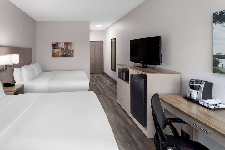 Links Bos Landen Hotel & Spa of Pella Trademark by Wyndham