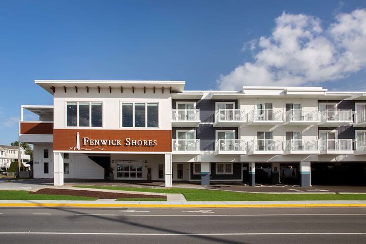 Fenwick Shores Tapestry Collection by Hilton