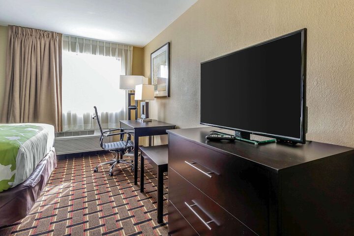 Room 13 of 24