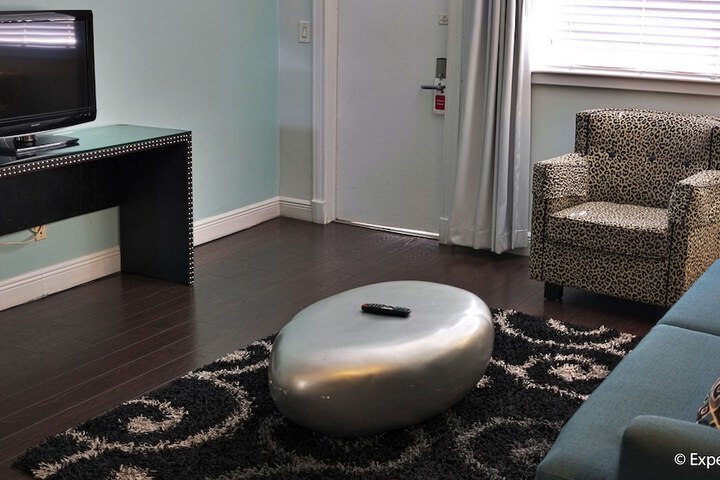 Room 26 of 47